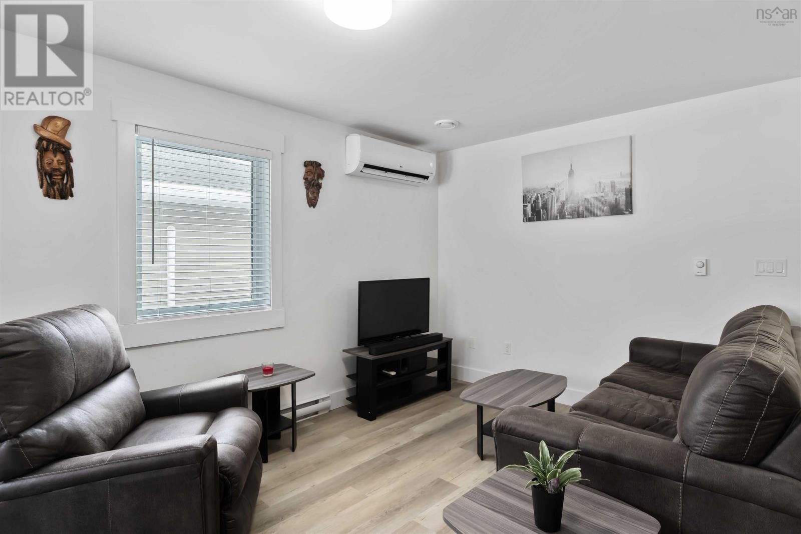 1029 UPPER CHURCH STREET Image 15