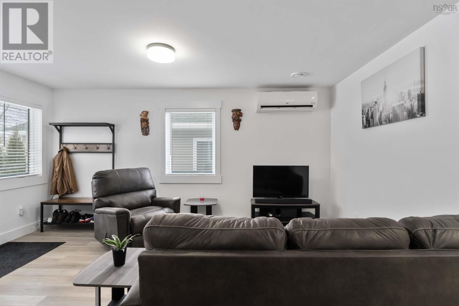 1029 UPPER CHURCH STREET Image 16