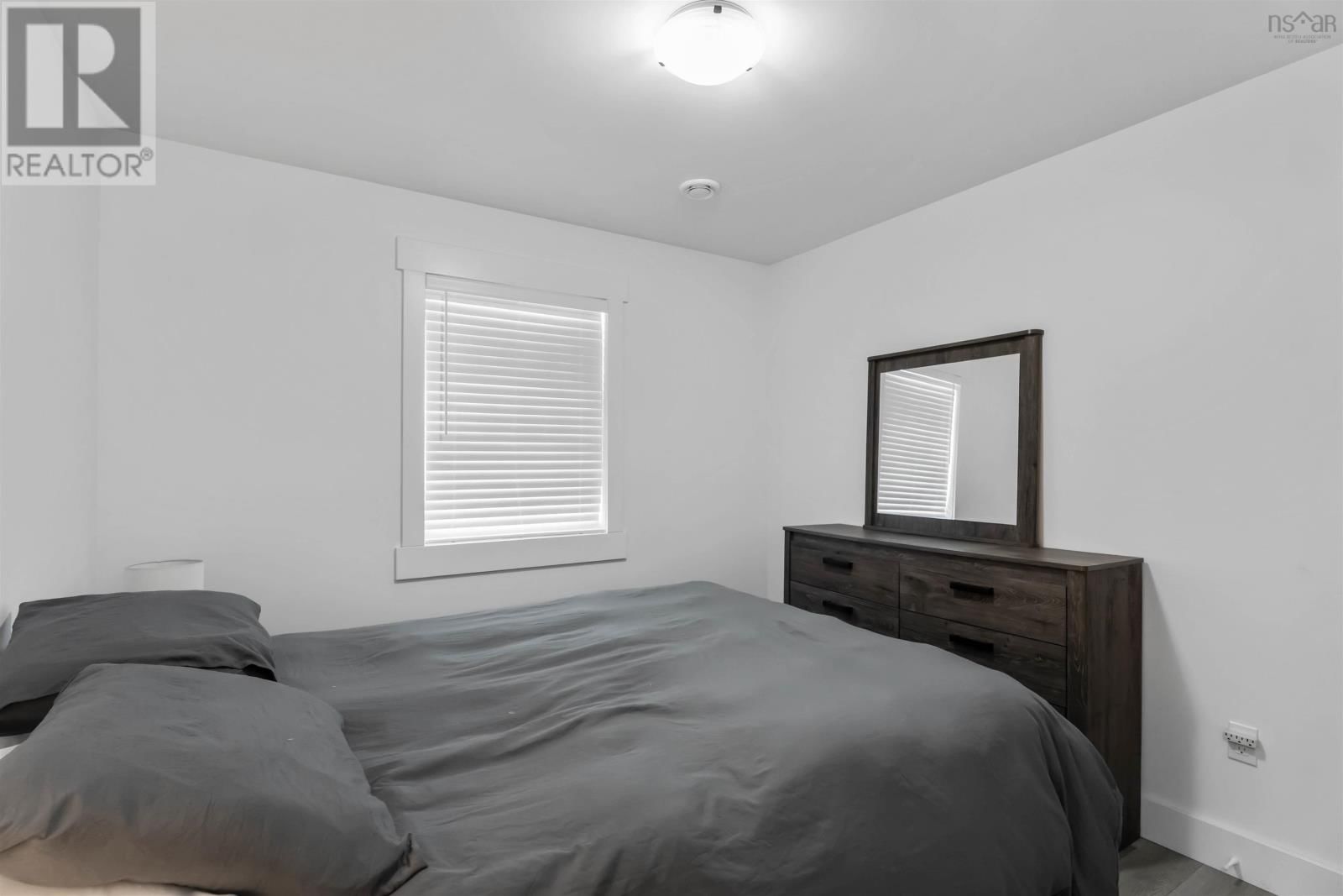 1029 UPPER CHURCH STREET Image 23