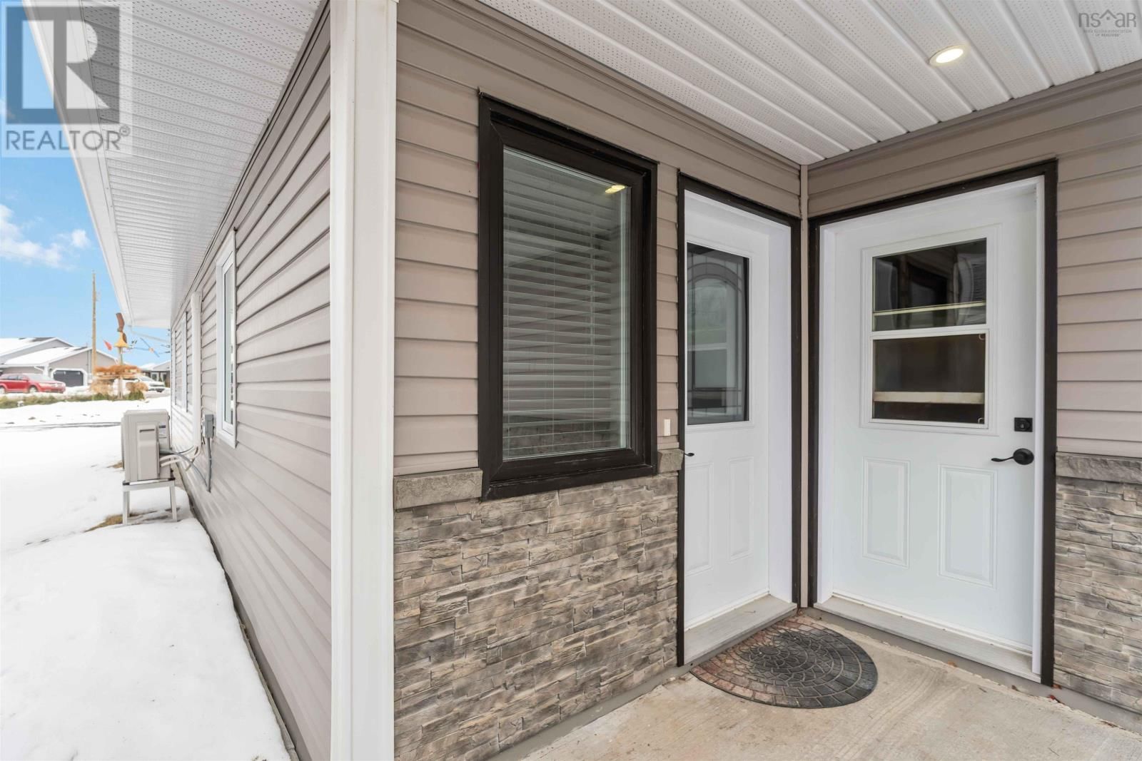 1029 UPPER CHURCH STREET Image 4