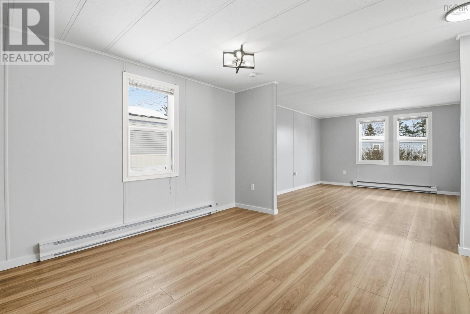 21 MOORE DRIVE Image 6