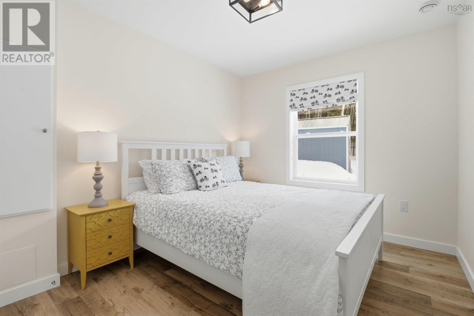 195 MIDDLE LAKE SOUTH ROAD Image 31