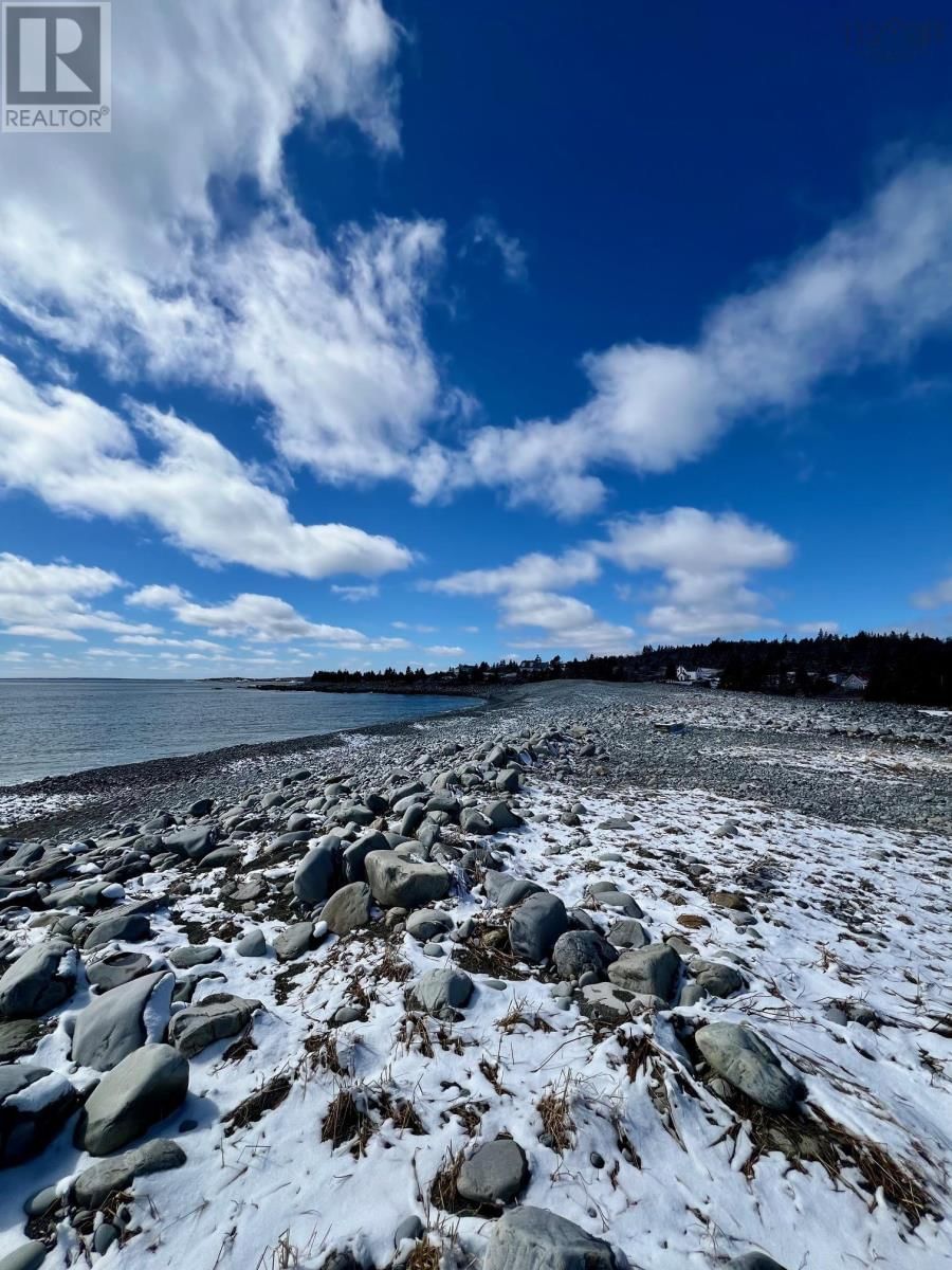 Lot (PID 700449 SHORE ROAD Image 19