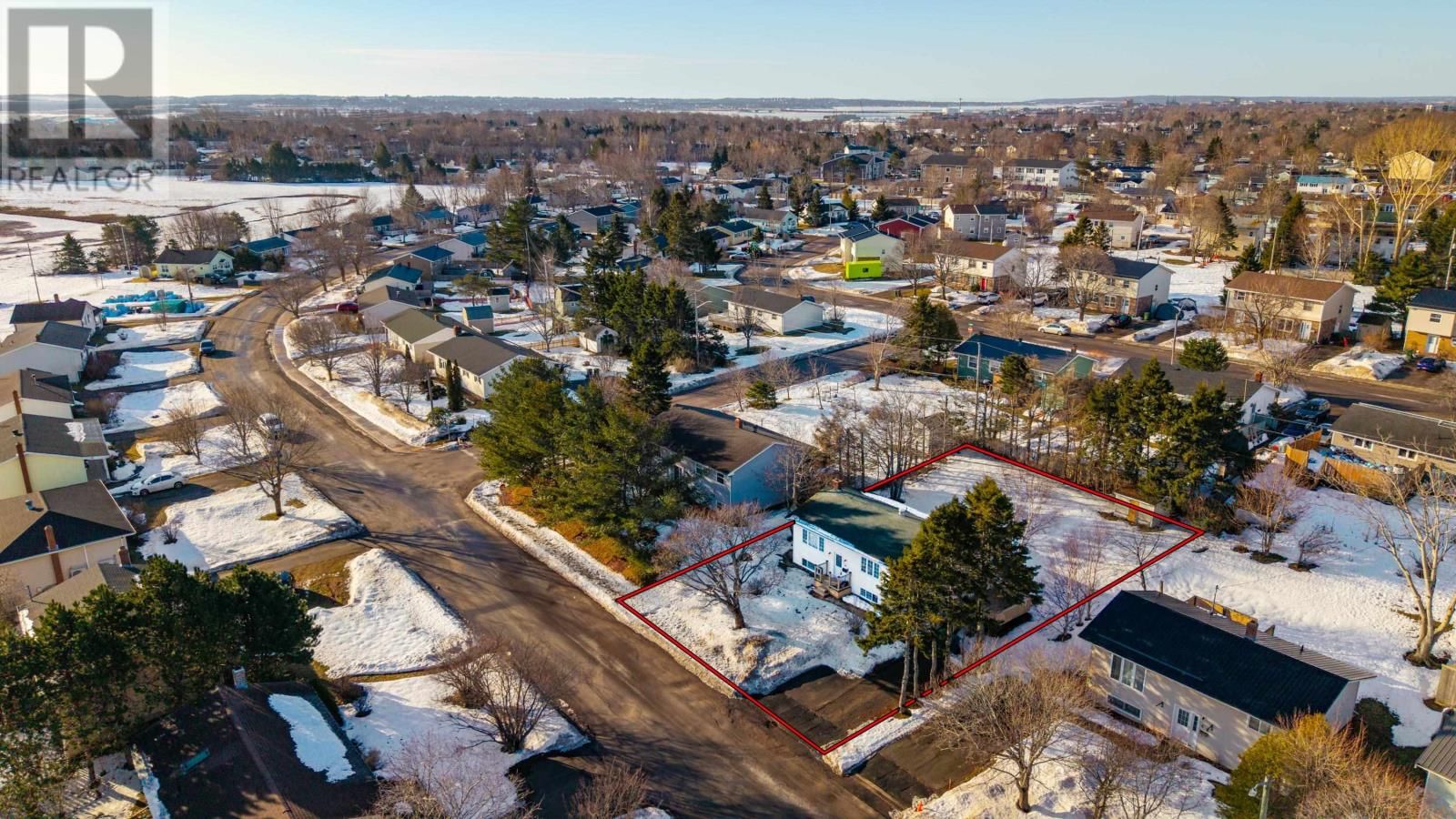 44 WESTCOMB CRESCENT Image 2