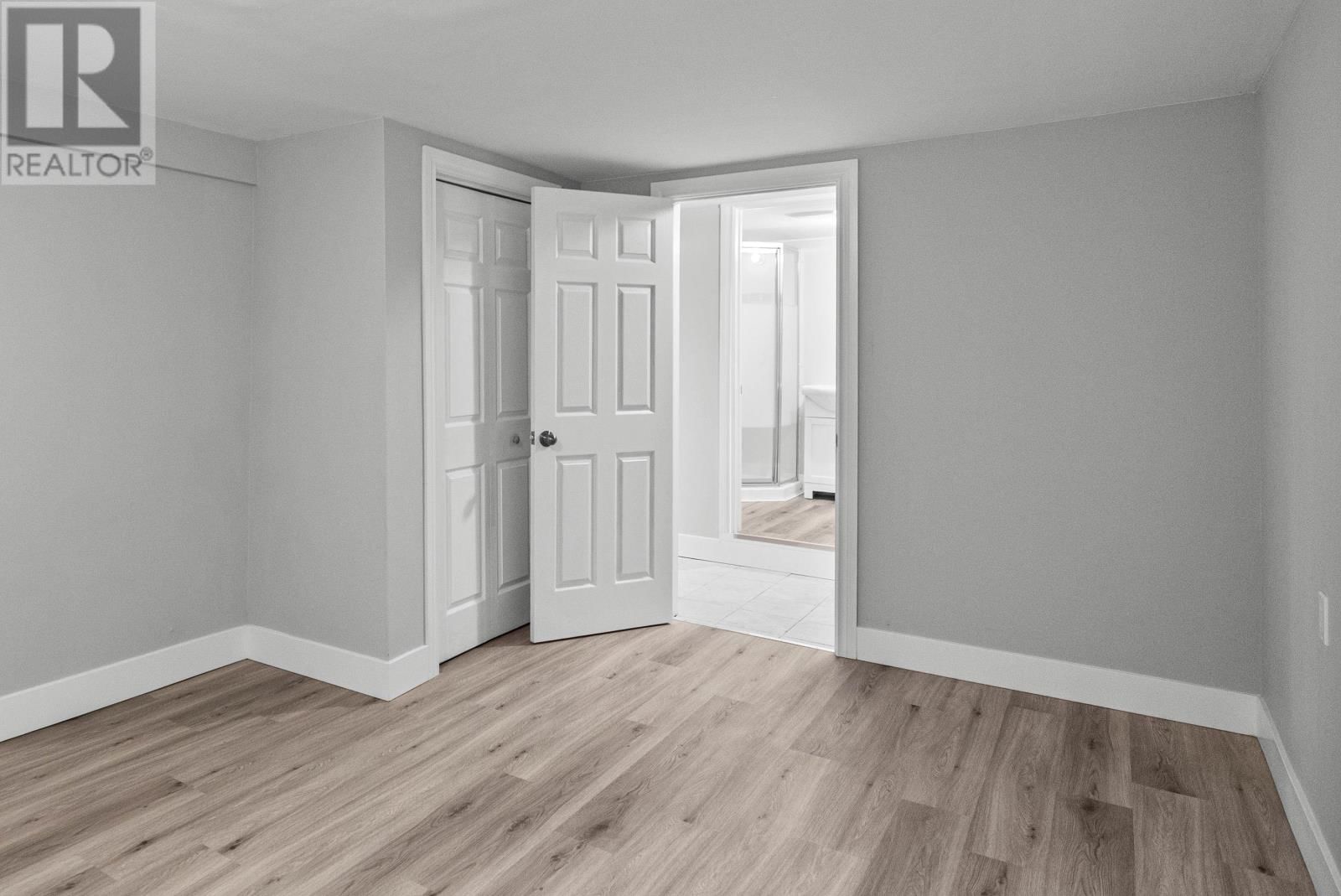 44 WESTCOMB CRESCENT Image 29