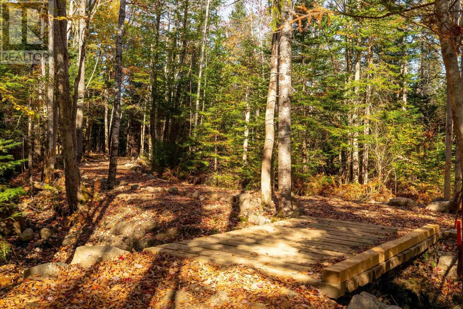 9 Little Deer Lane, Chester Basin, Nova Scotia B0J 1K0