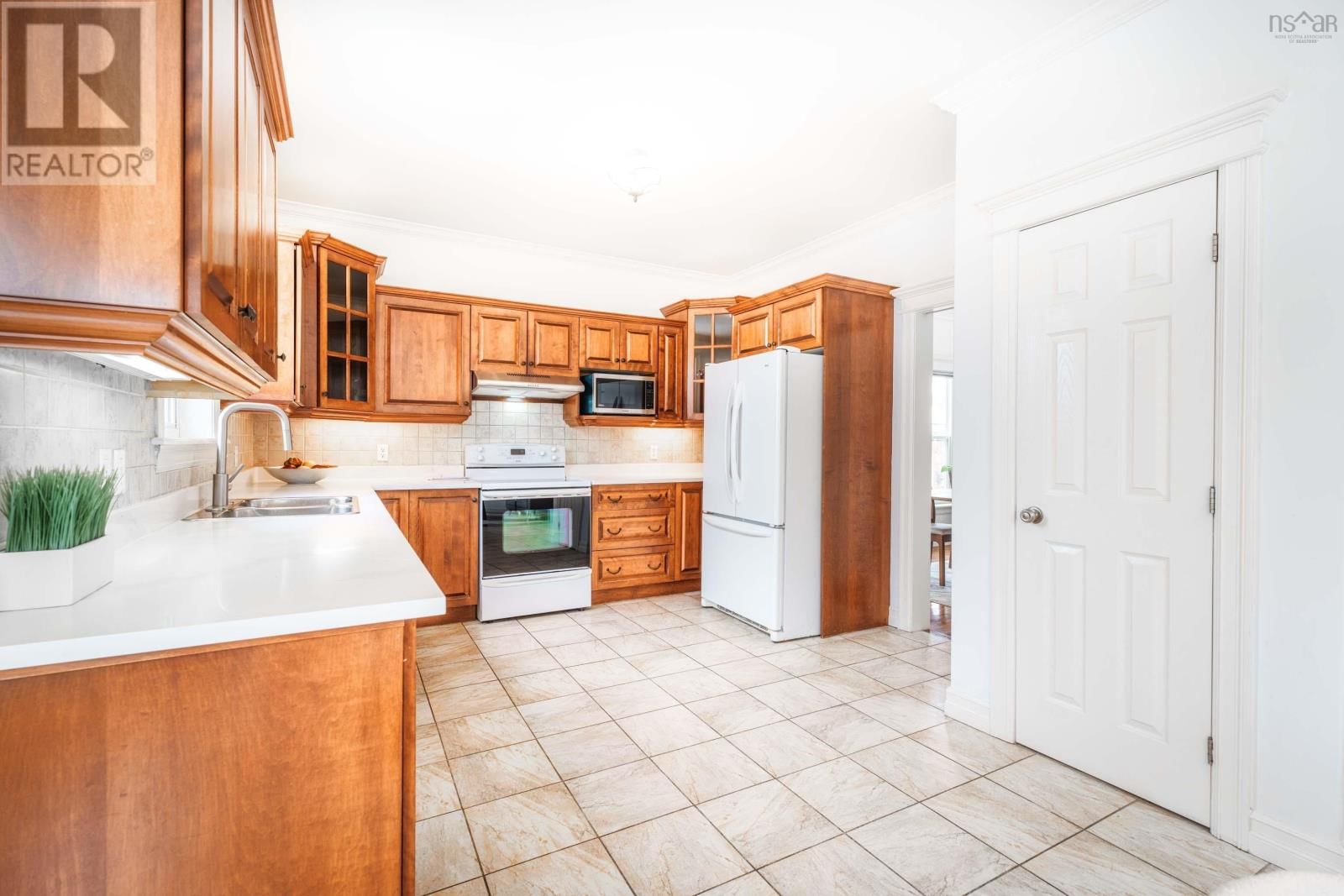 15 KINGSBURY WAY Image 12