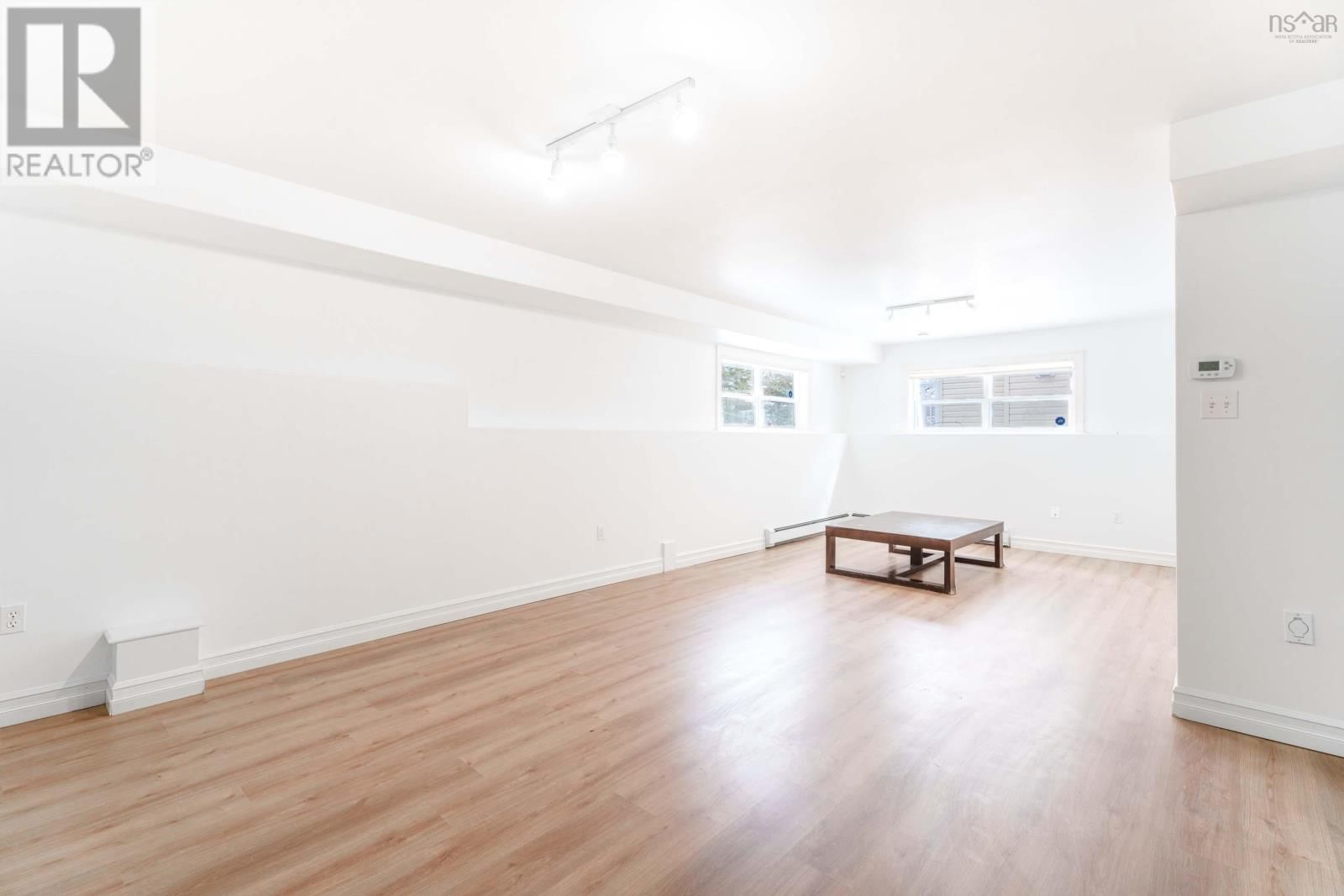 15 KINGSBURY WAY Image 43