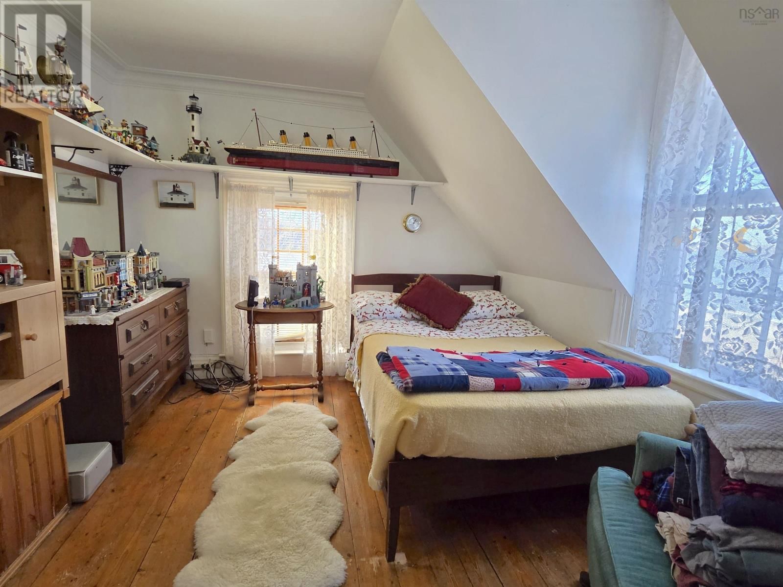 1247 SANDY POINT ROAD Image 32