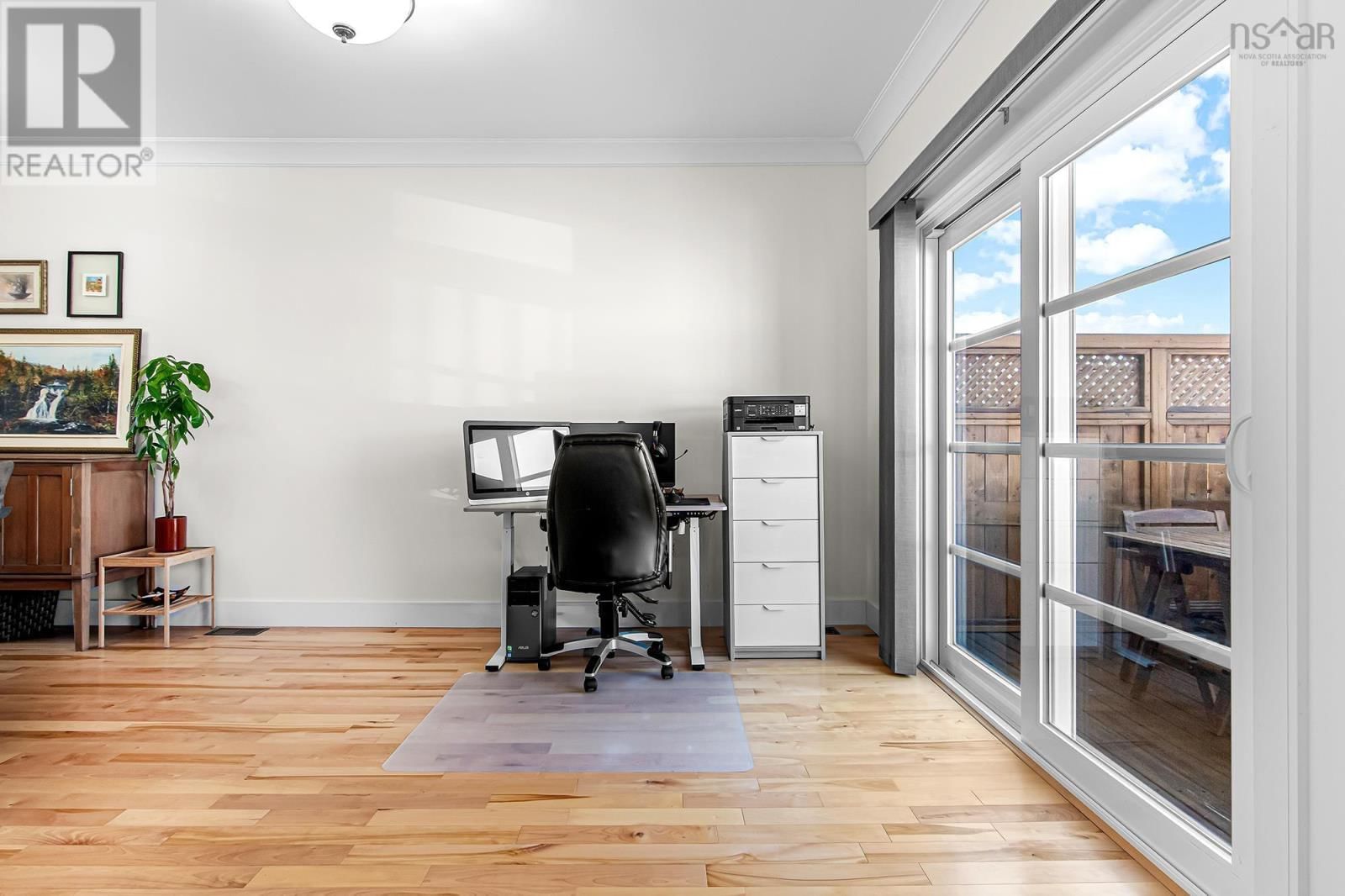 84 ELIZA RITCHIE CRESCENT Image 21