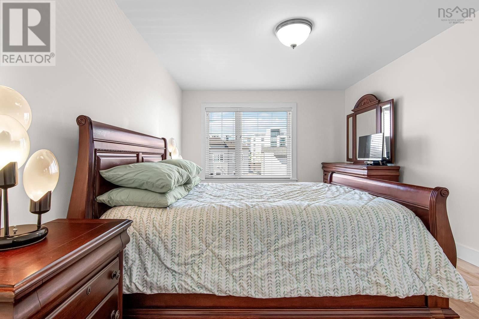 84 ELIZA RITCHIE CRESCENT Image 26