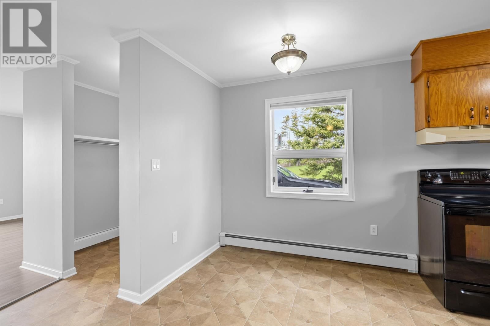 7 BAYVIEW CRESCENT Image 10