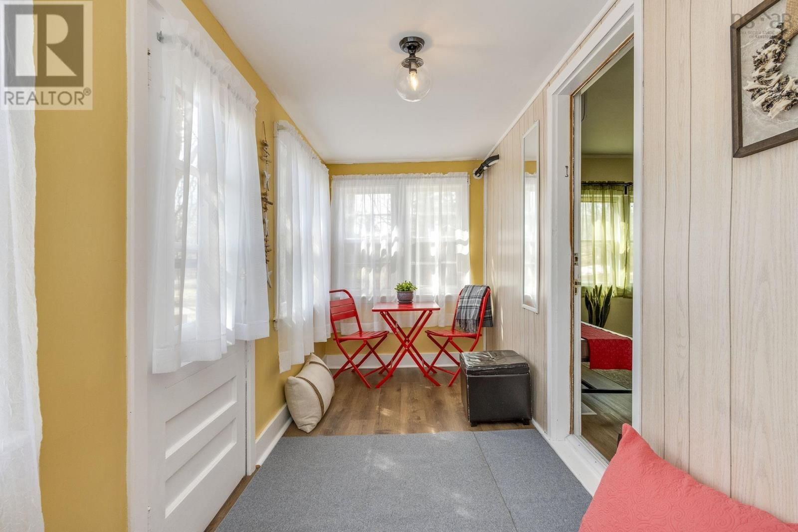 35 PLEASANT STREET Image 19