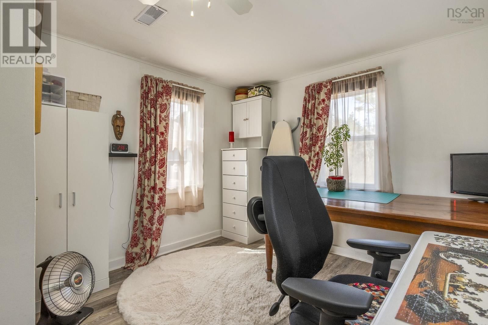 35 PLEASANT STREET Image 37