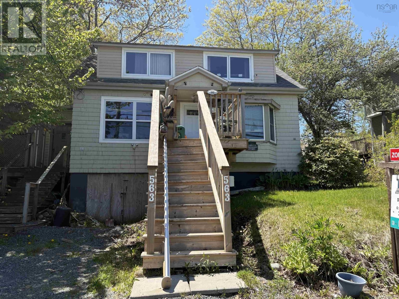563 Herring Cove Road, Halifax, Nova Scotia B3R 1X3