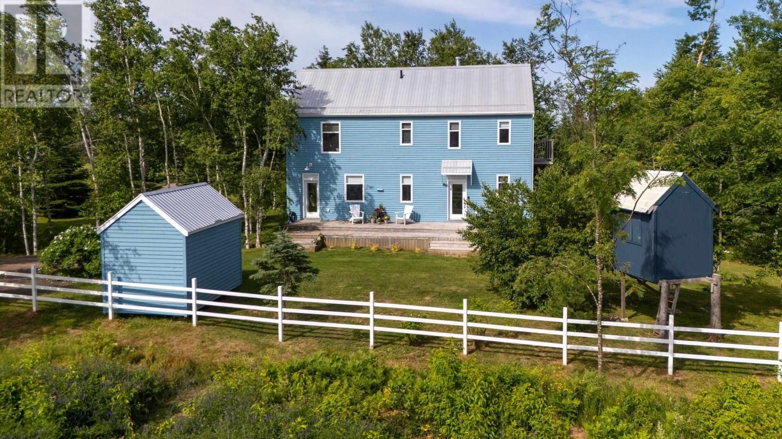 10 Pine Street, Brackley Beach, Prince Edward Island C1E 2W1