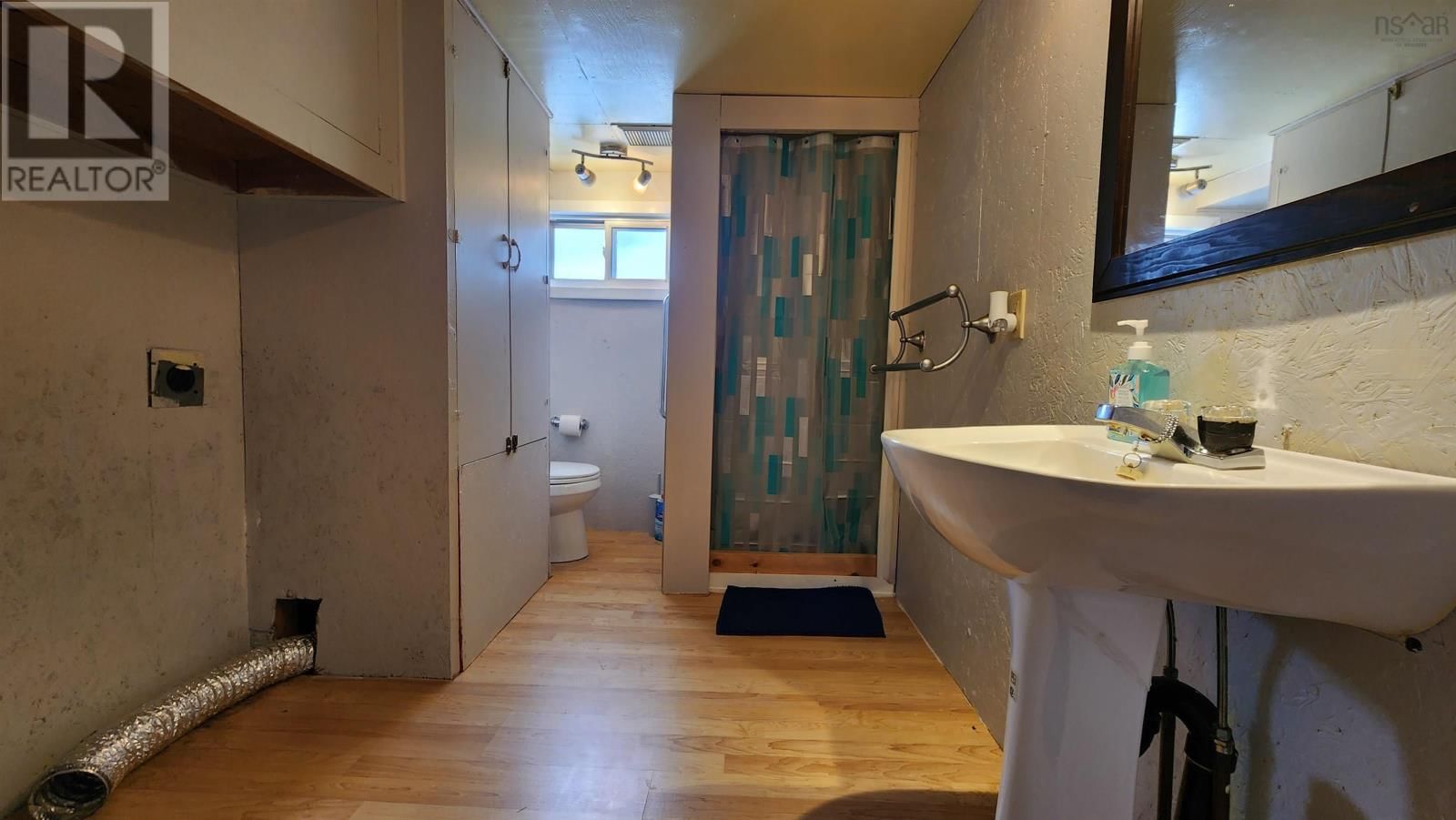 2490 DAVIDSON STREET Image 15