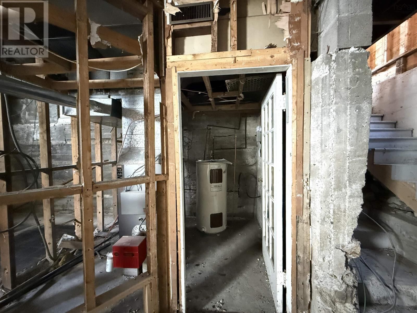 5 KIRK ROAD Image 26