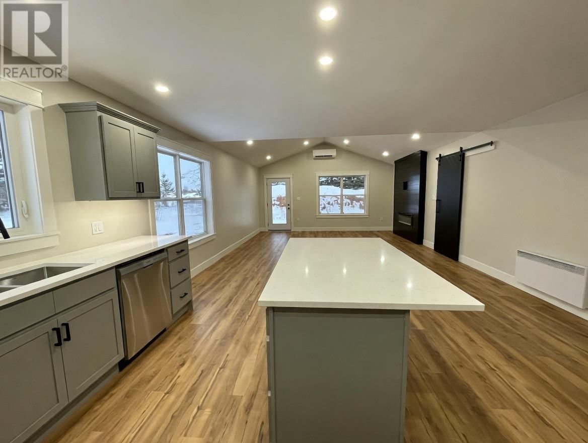 15 NORMAN DRIVE Image 13