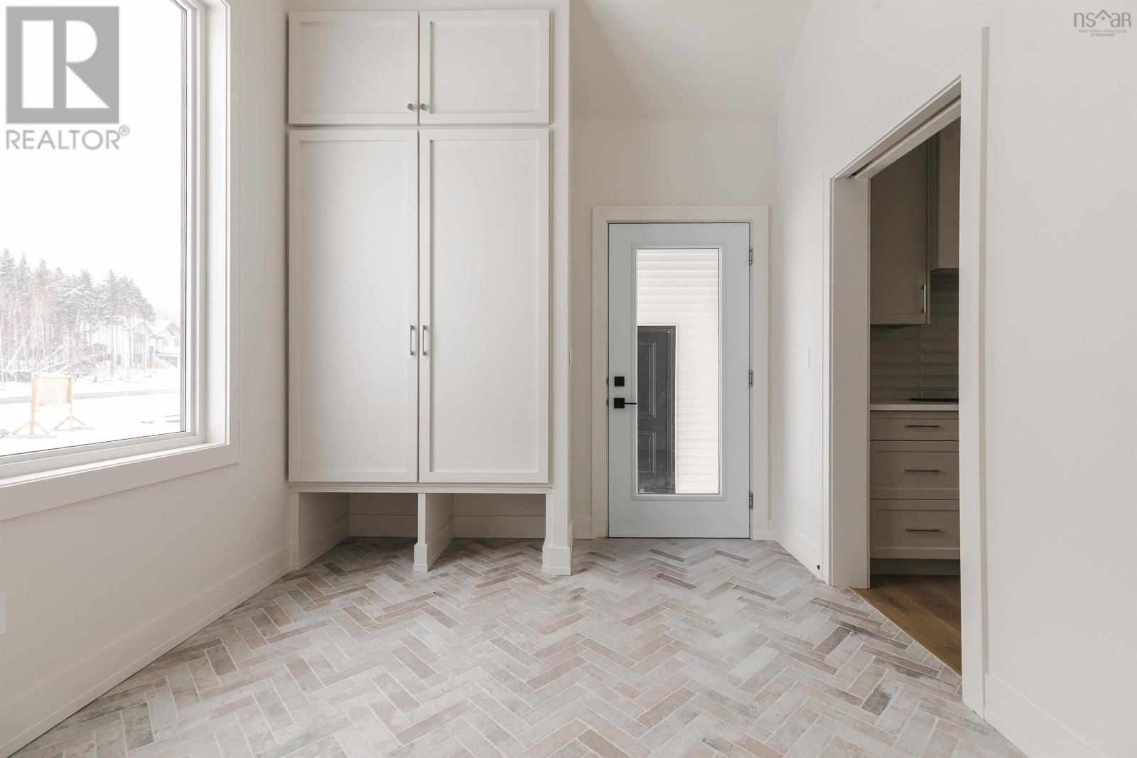 335 ZAFFRE DRIVE Image 19