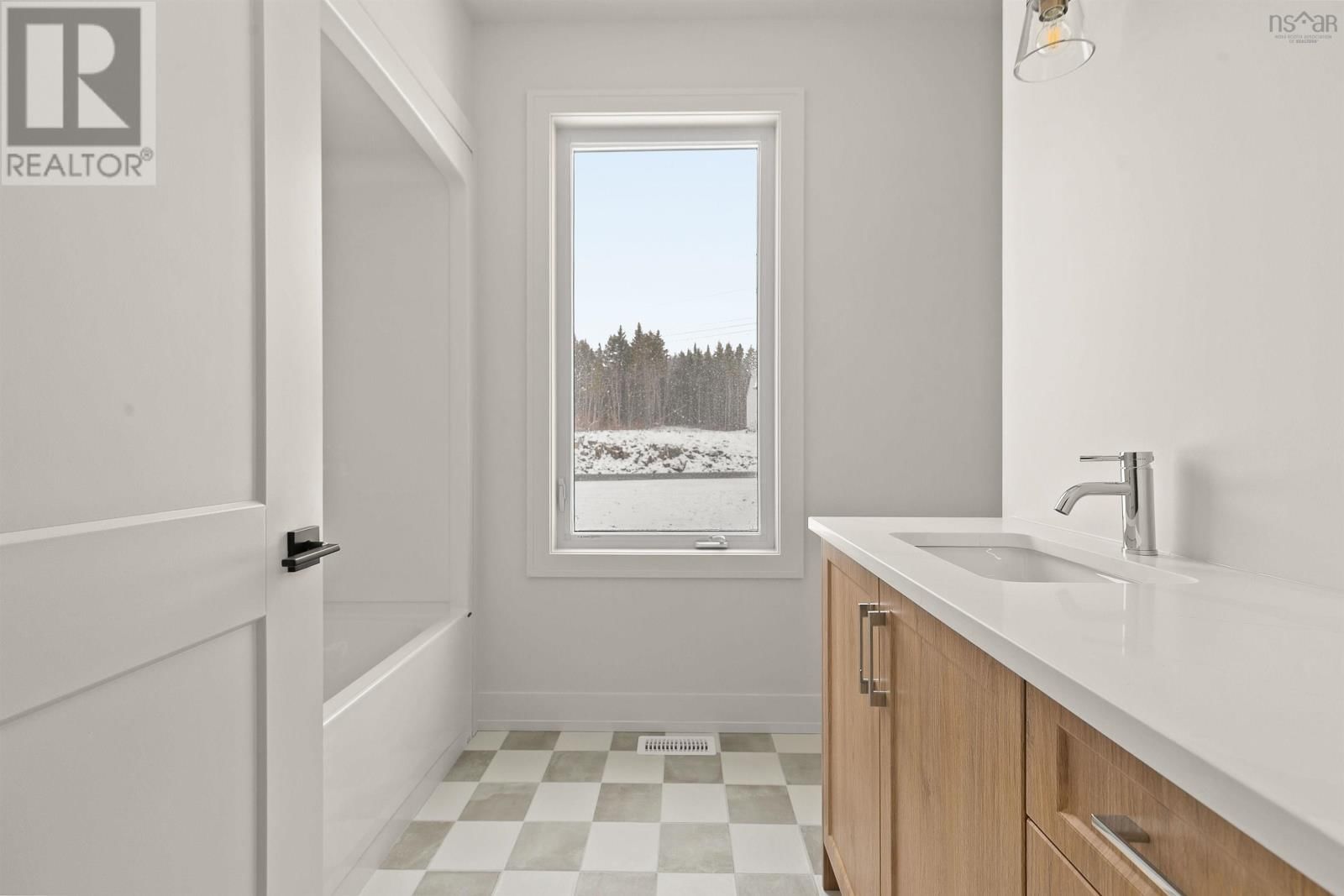 335 ZAFFRE DRIVE Image 21