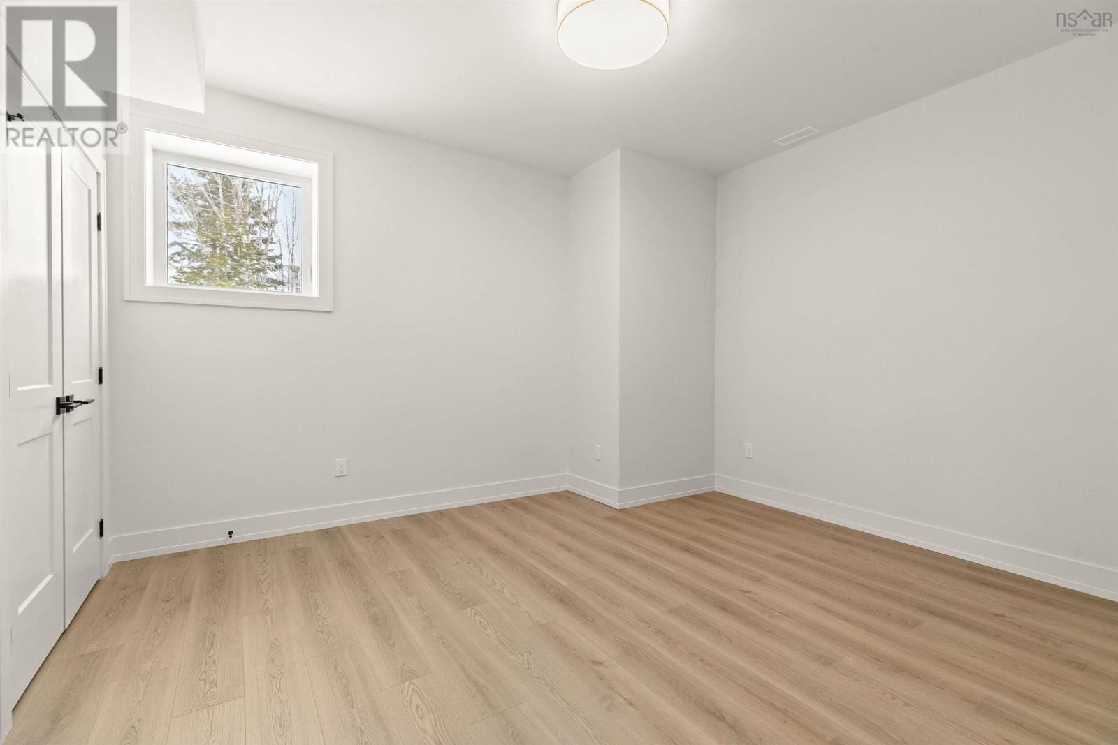 335 ZAFFRE DRIVE Image 28