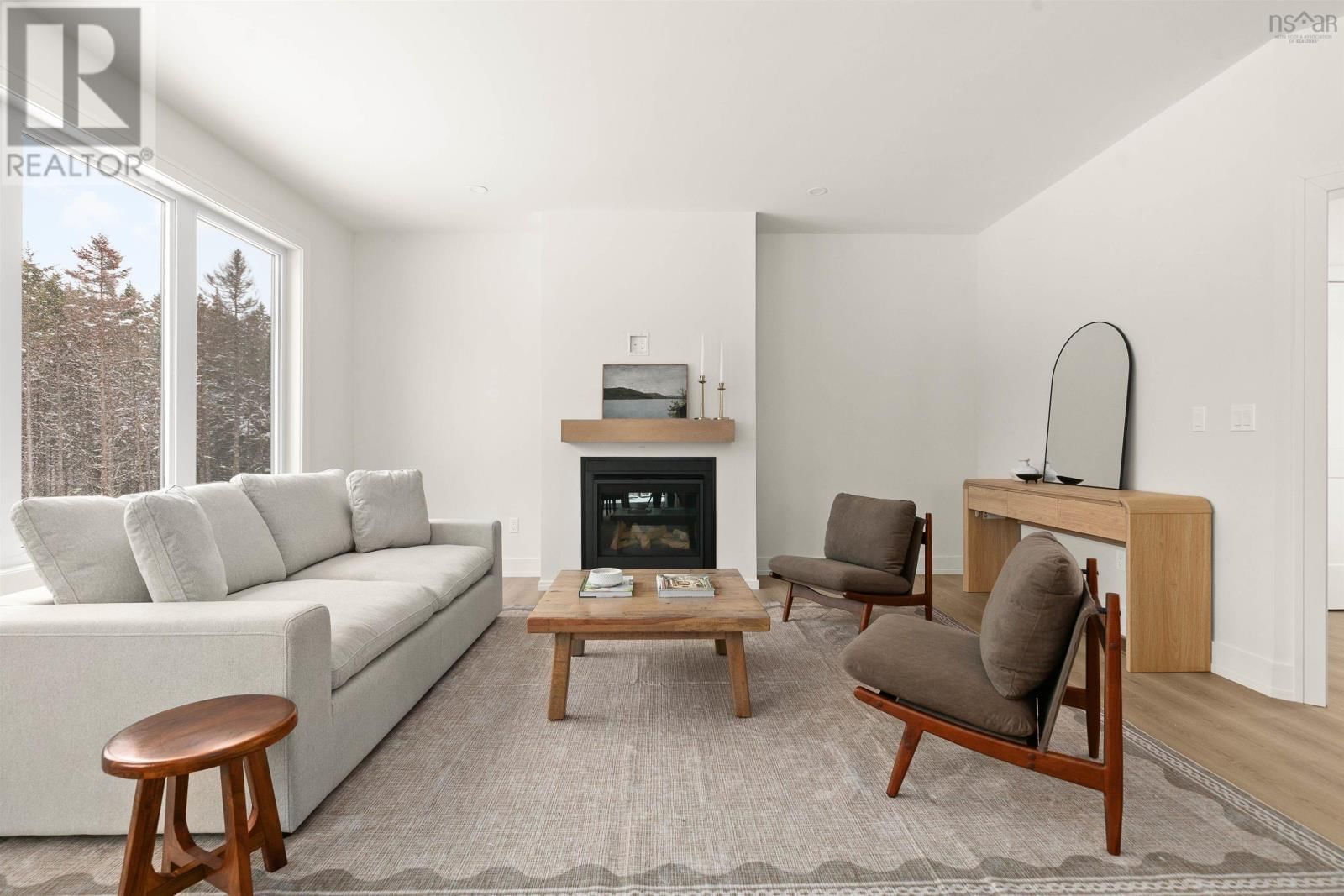 335 ZAFFRE DRIVE Image 5