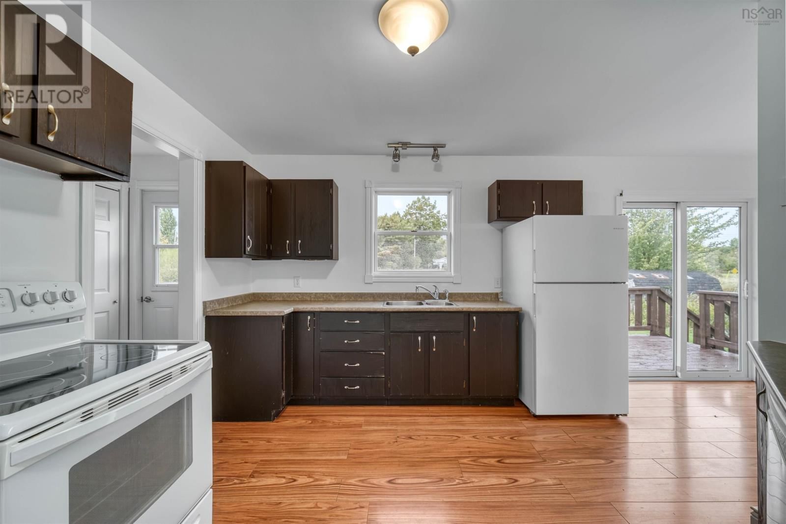 2447 HIGHWAY 376 Image 19