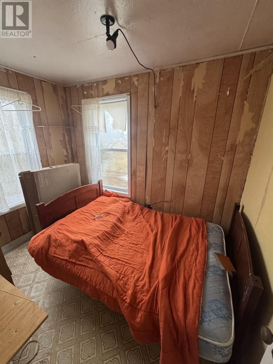 2070 CAPE BEAR ROAD Image 17