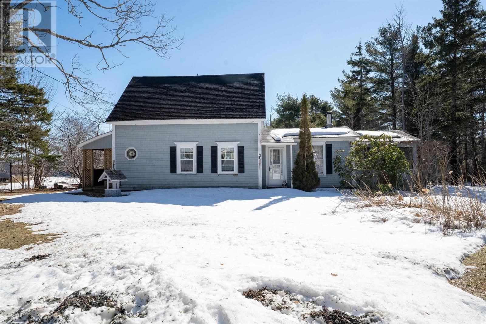 27 FLAT HILL Image 6