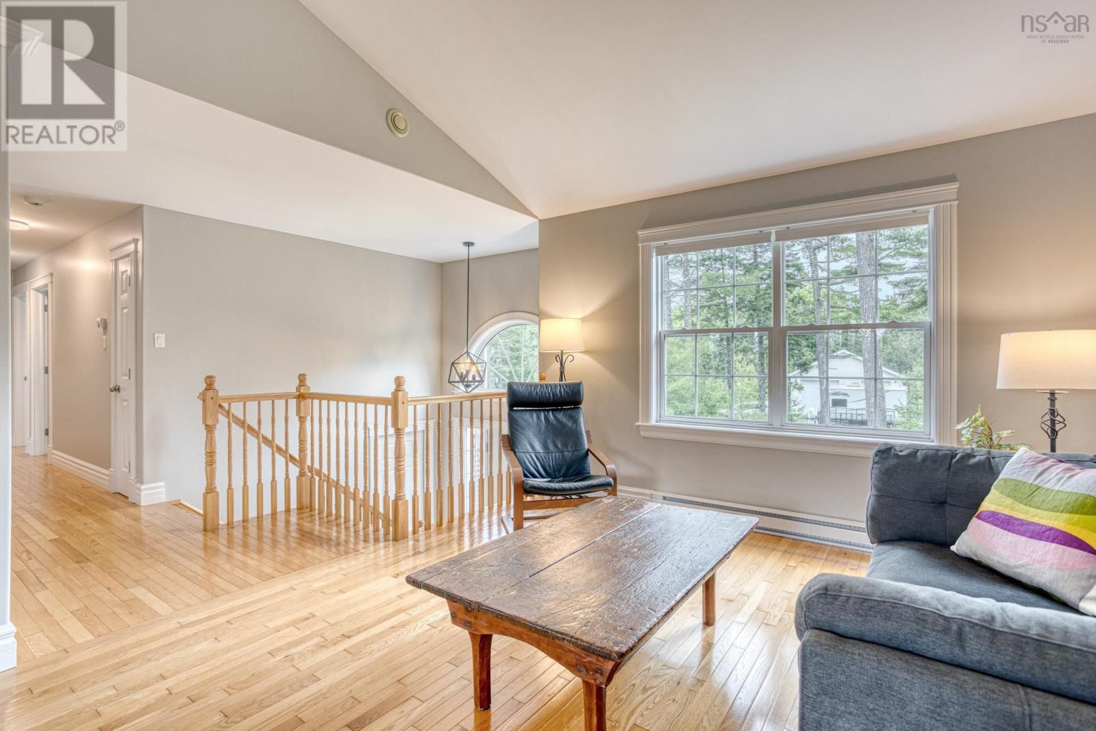 18 STONEHENGE LANE Image 17