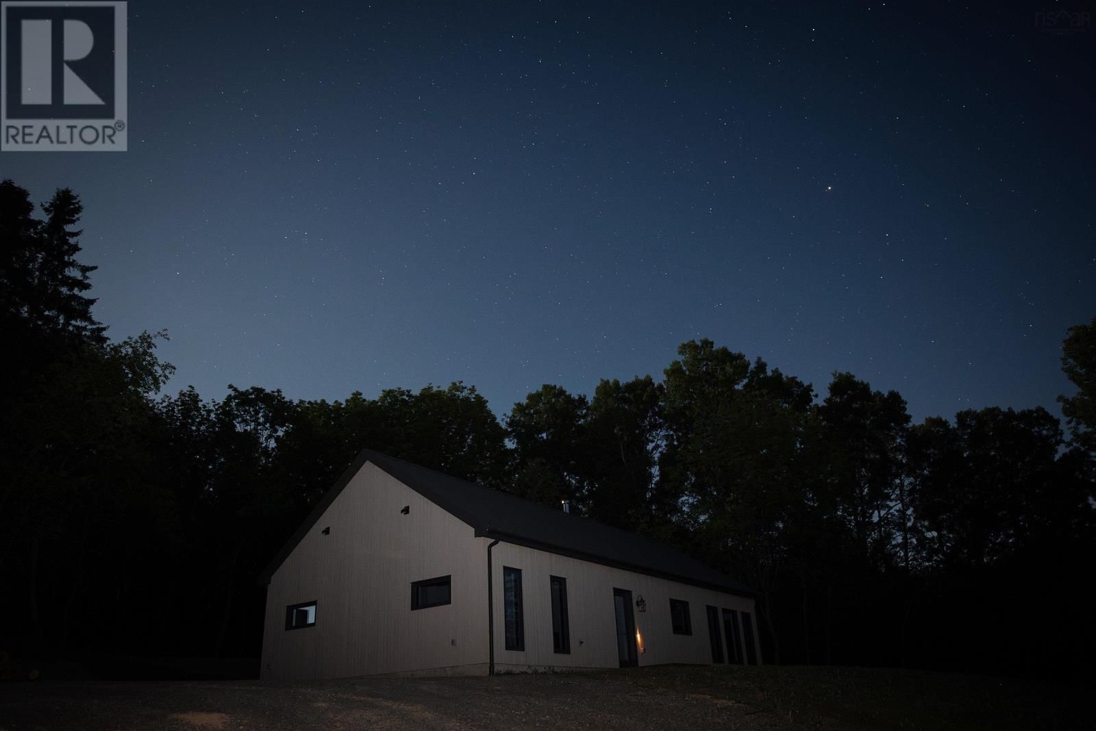 800 BLUFF ROAD Image 44