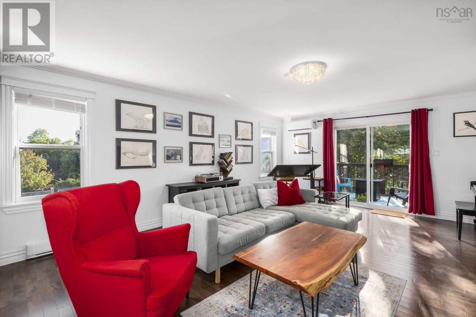 52 MOUNTAIN ROAD Image 9