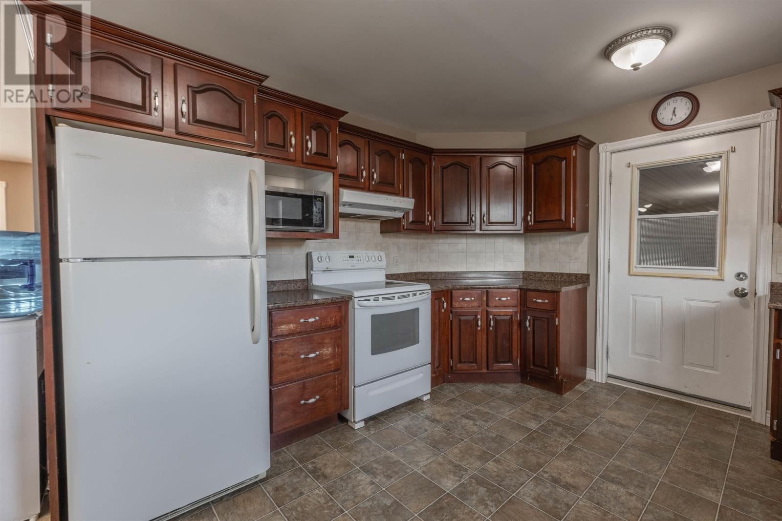 313 NORMAN DRIVE Image 10