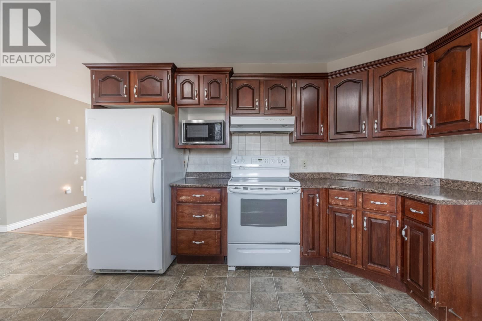 313 NORMAN DRIVE Image 11