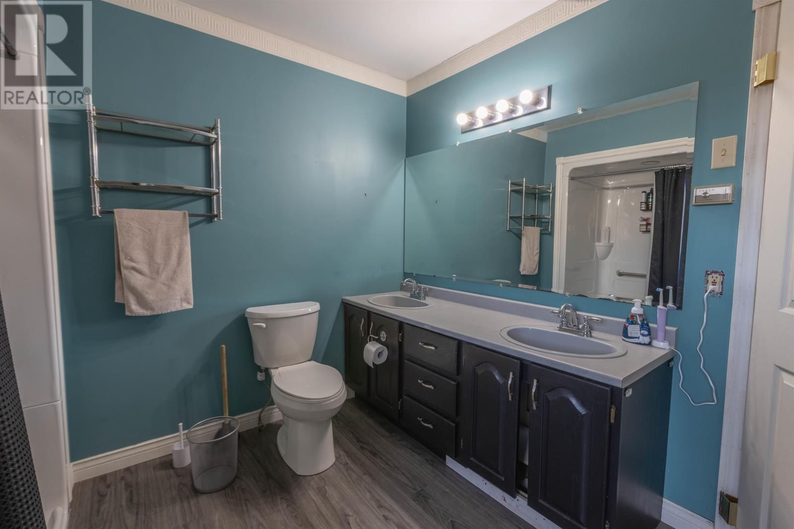 313 NORMAN DRIVE Image 20