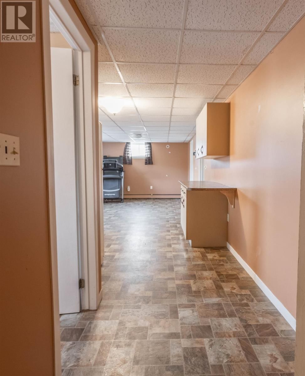 313 NORMAN DRIVE Image 32