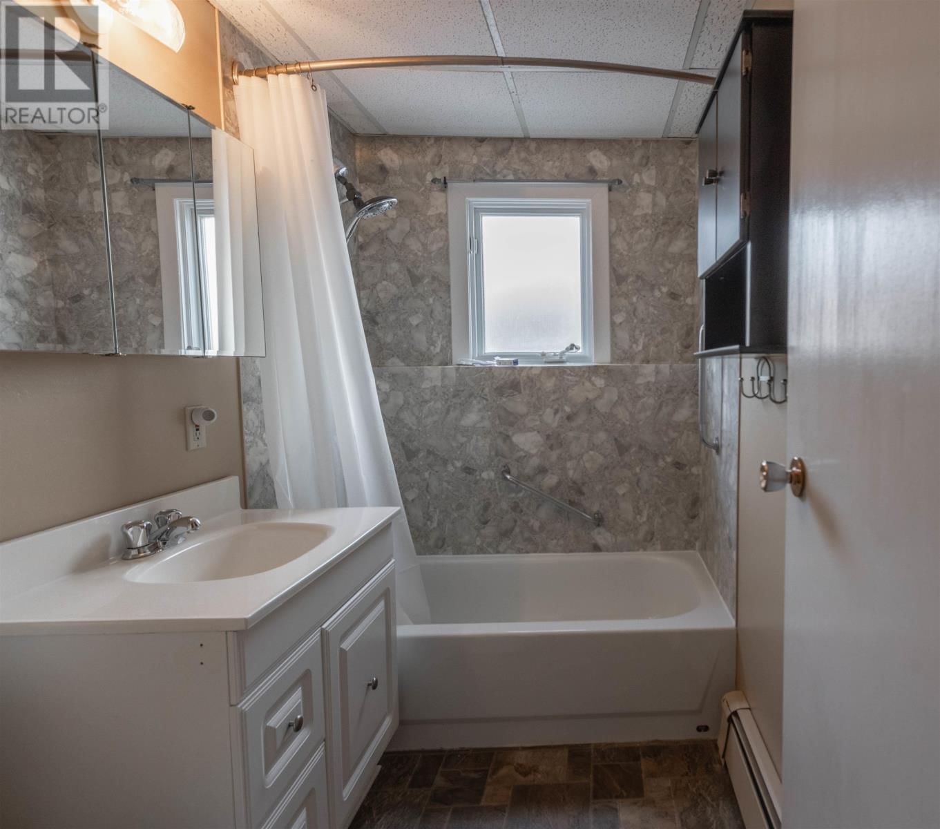 313 NORMAN DRIVE Image 33