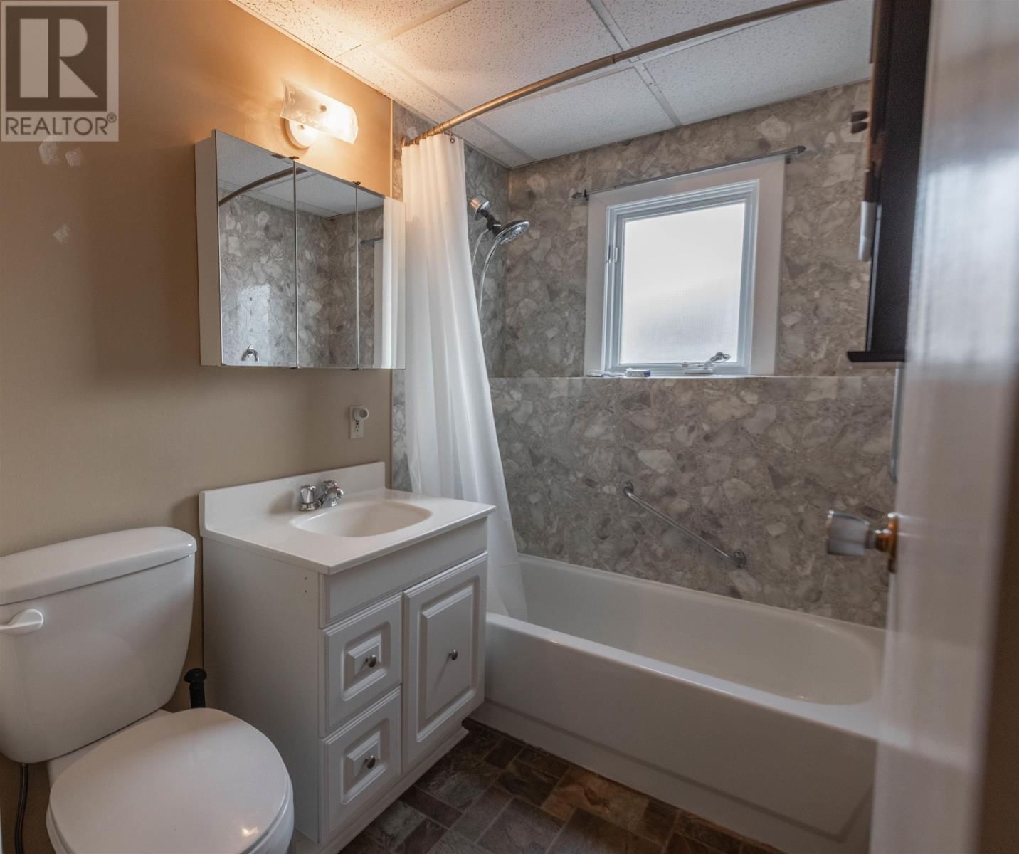 313 NORMAN DRIVE Image 36