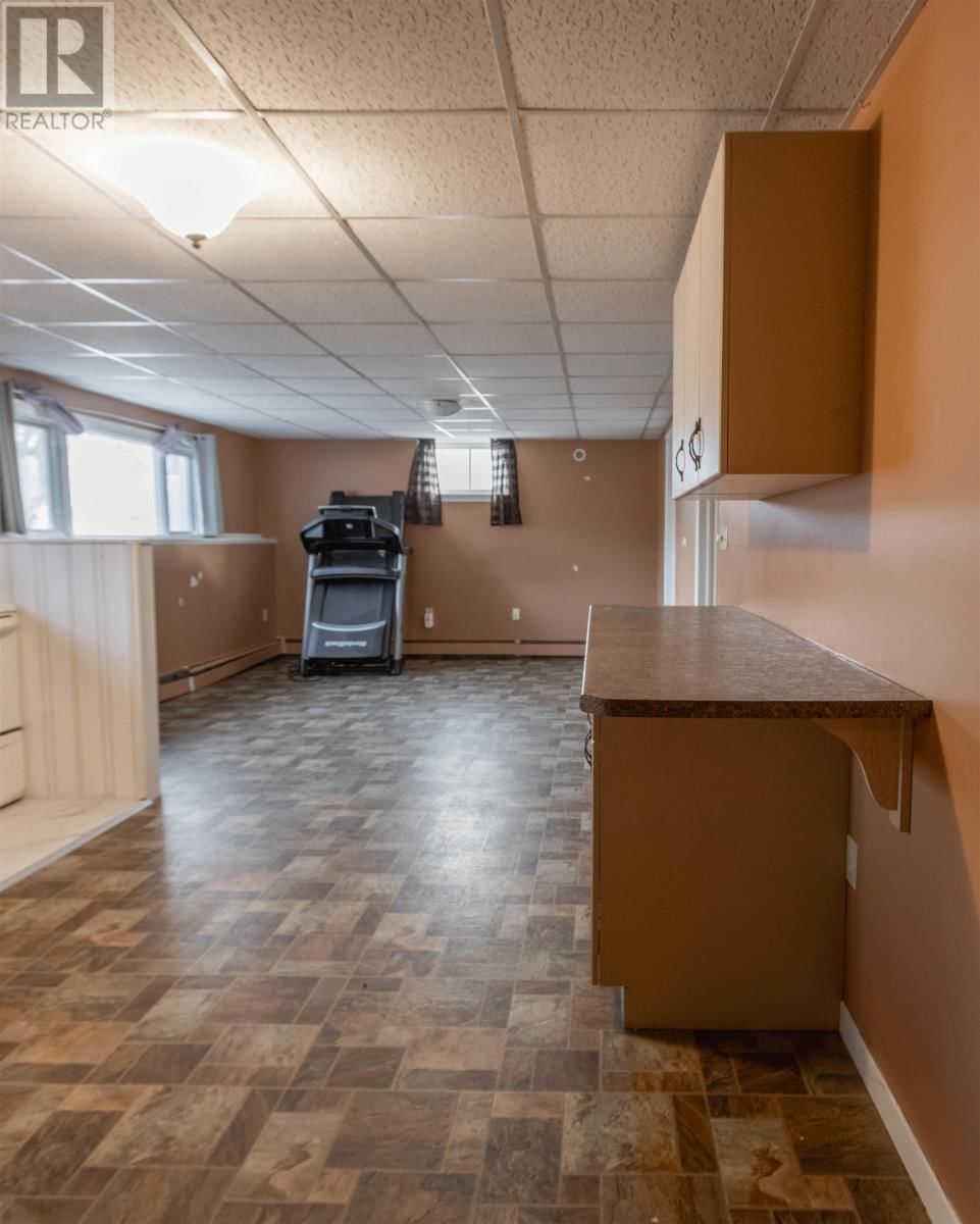 313 NORMAN DRIVE Image 37