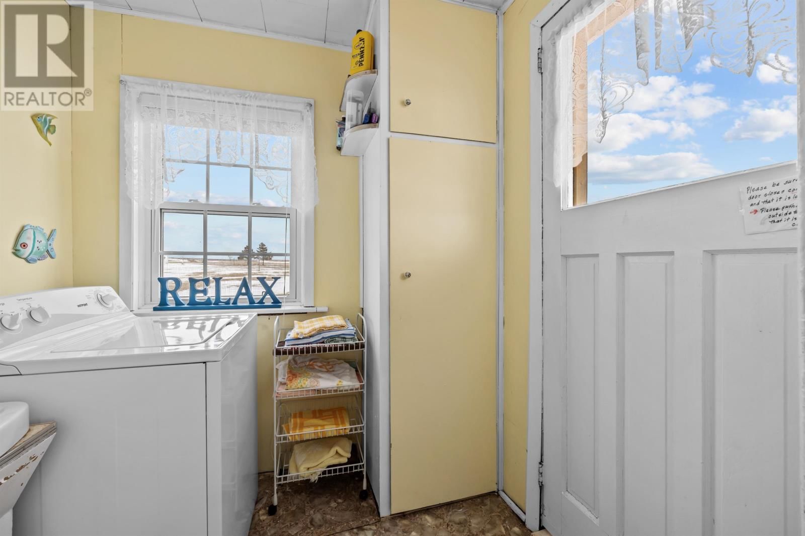 3076 EAST POINT ROAD Image 32