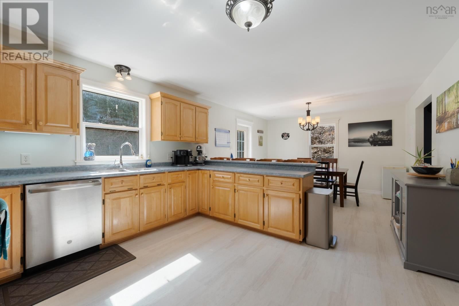 1082 MEADOWVALE ROAD Image 11