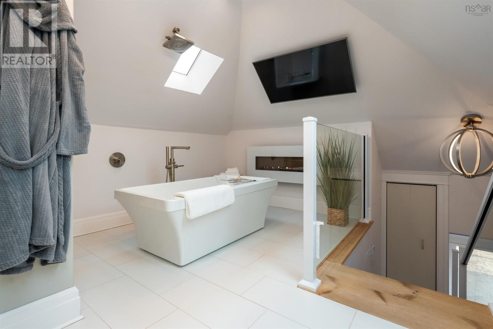 236 ABERCROMBIE ROAD Image 42