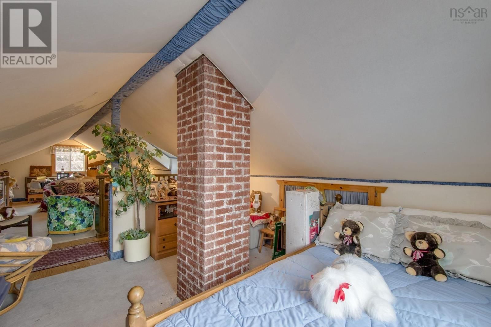 323 CONRADS ROAD Image 7