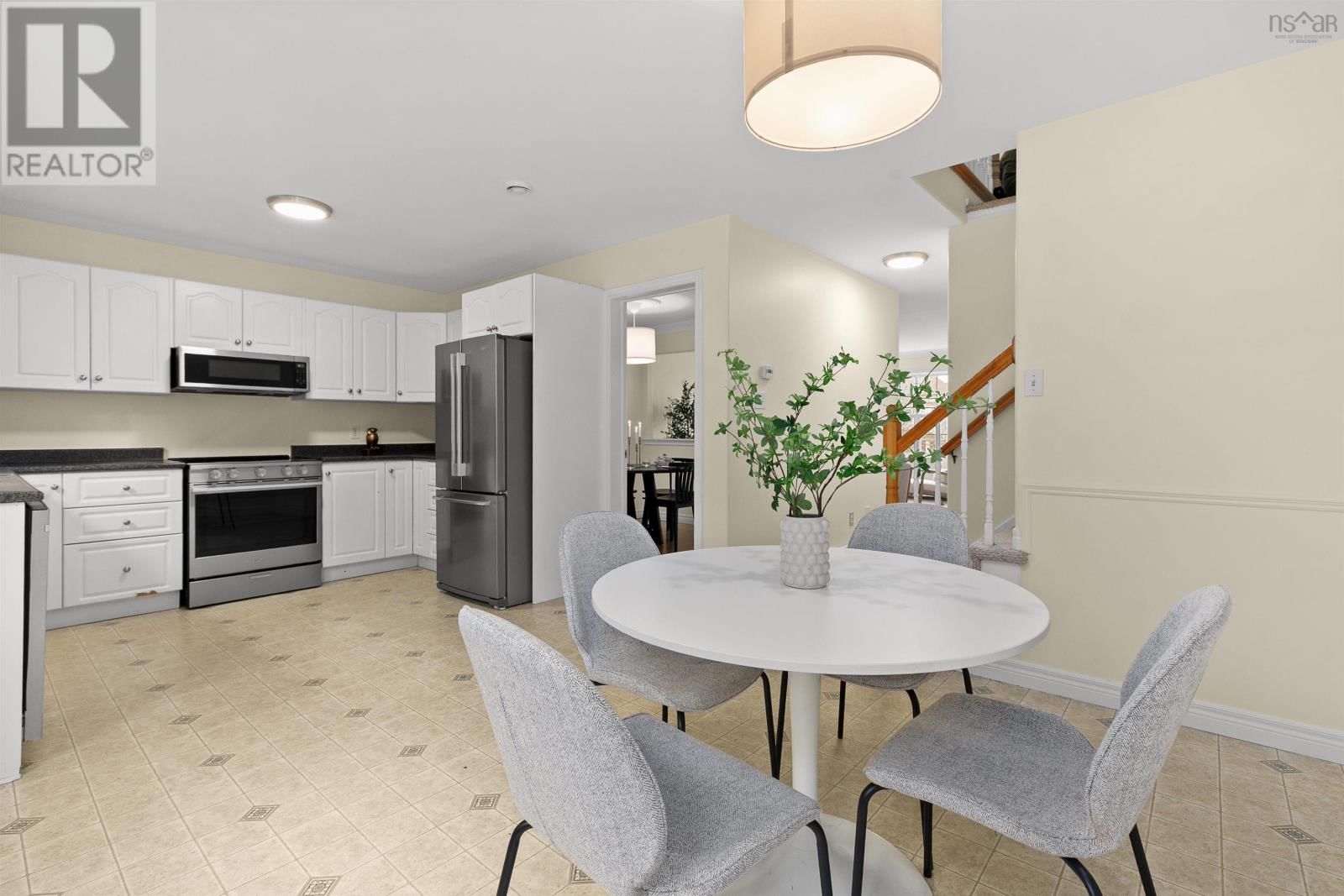 36 STRATFORD WAY Image 16