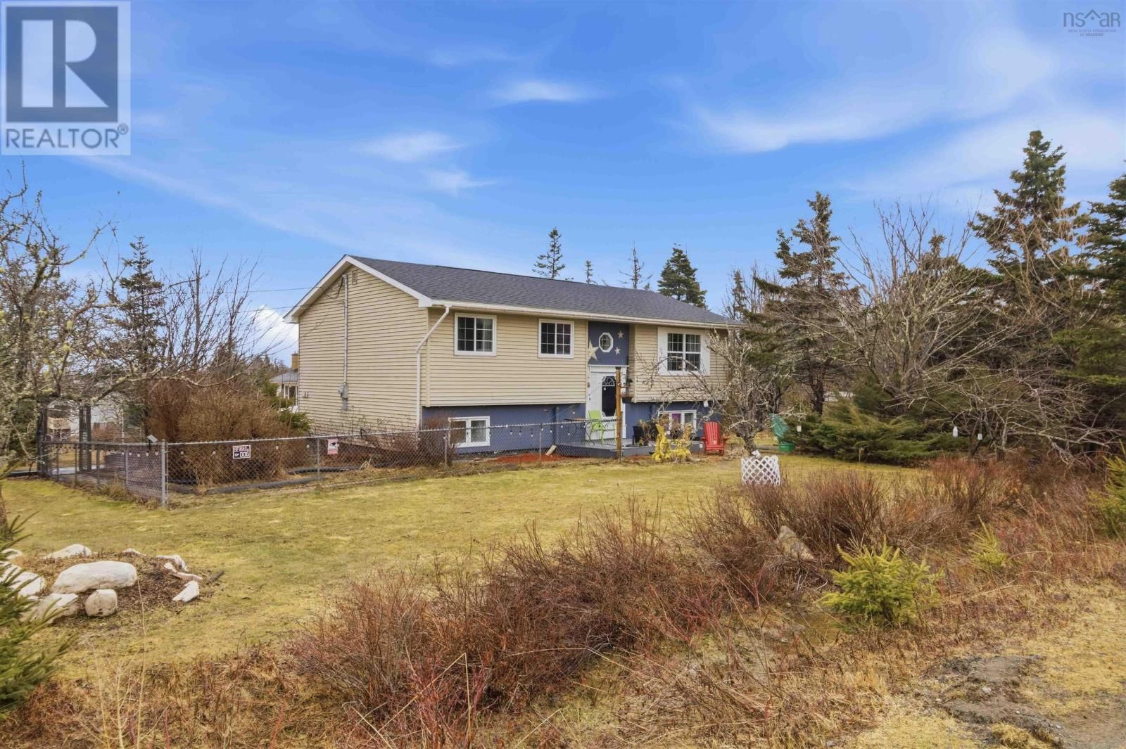 66 PARKWOOD DRIVE Image 1