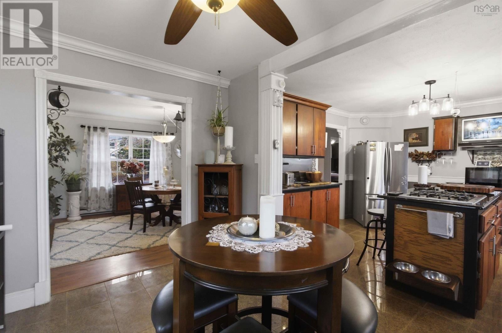 66 PARKWOOD DRIVE Image 13