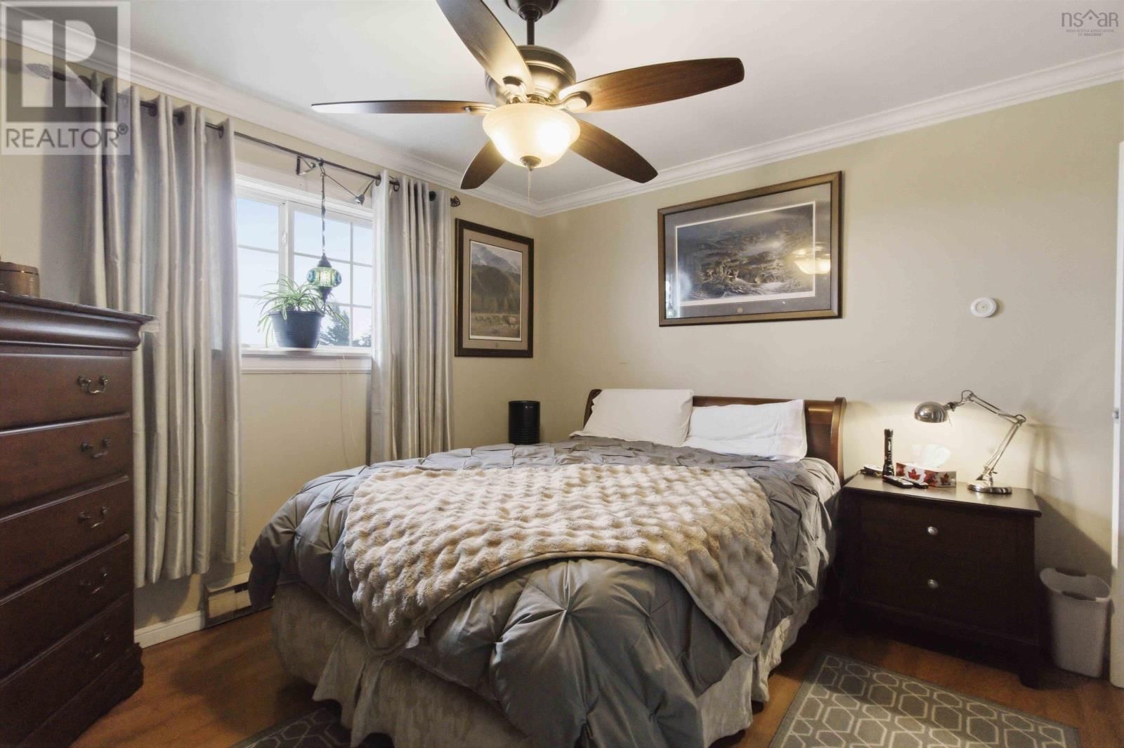 66 PARKWOOD DRIVE Image 25