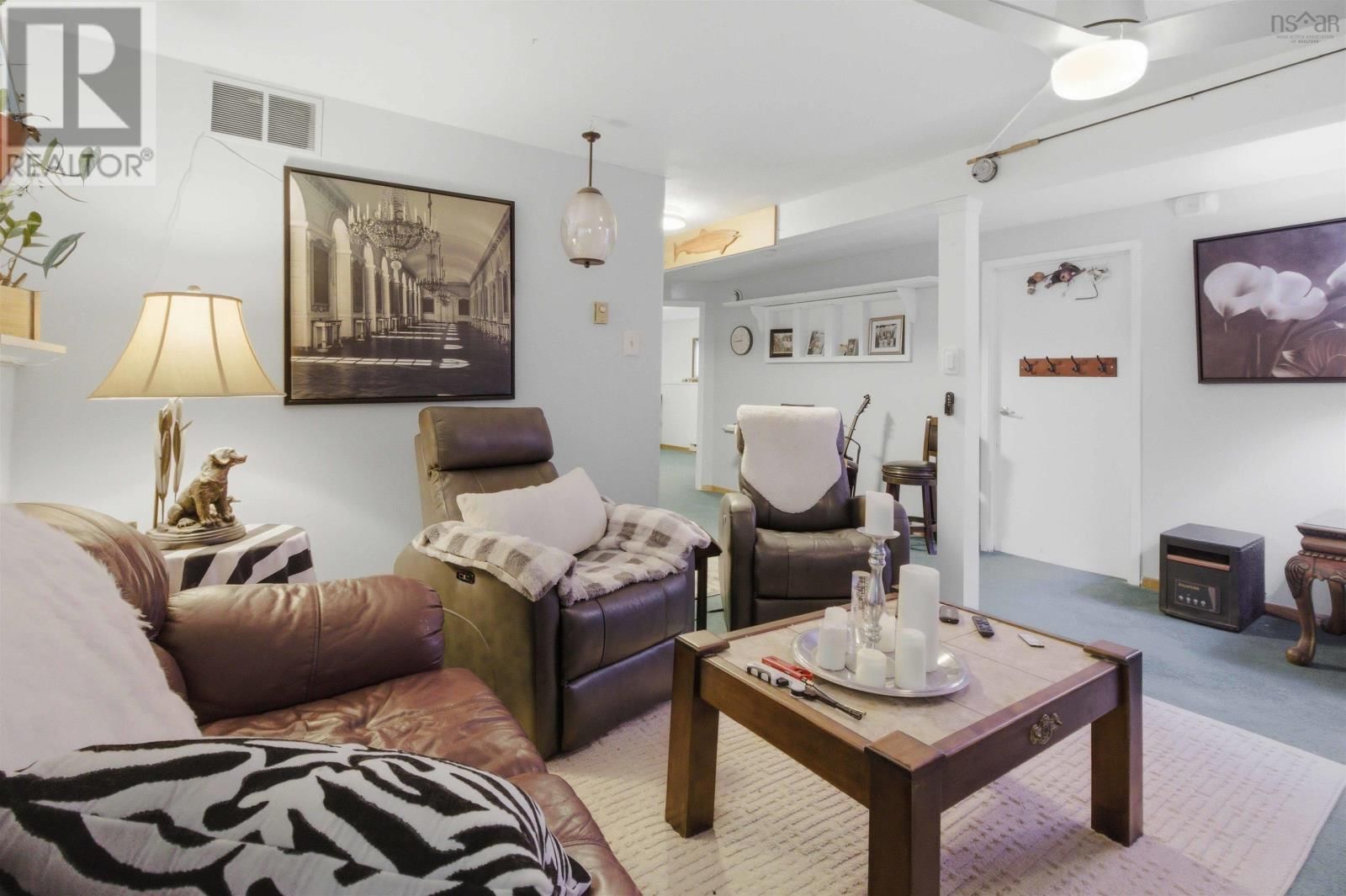 66 PARKWOOD DRIVE Image 30