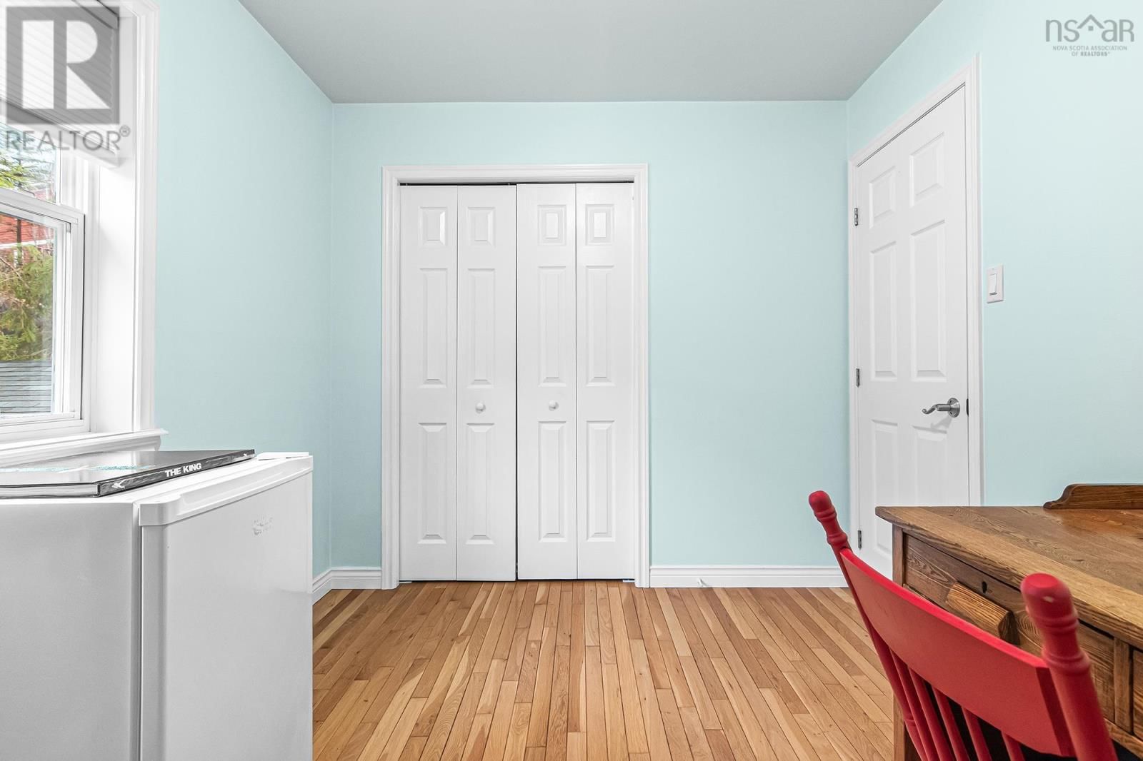 60 AMIN STREET Image 25